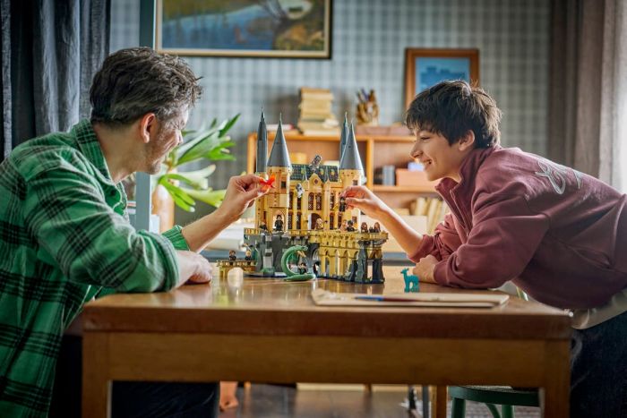 Конструктор LEGO Harry Potter Замок Гоґвортс: Східне крило