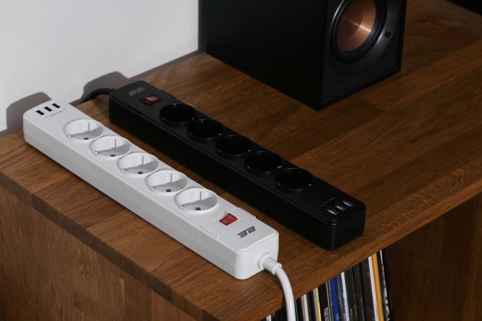 Подовжувач-фільтр мережевий 2E 5xТип F, 3x1.5мм кв, 16A, 3xUSB-A, з захистом від перенапруги, 2м, білий