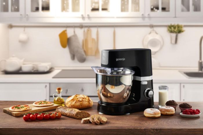 Кухонна машина Gorenje 1500Вт, чаша-метал, корпус-пластік-7л, насадок-3, чорний