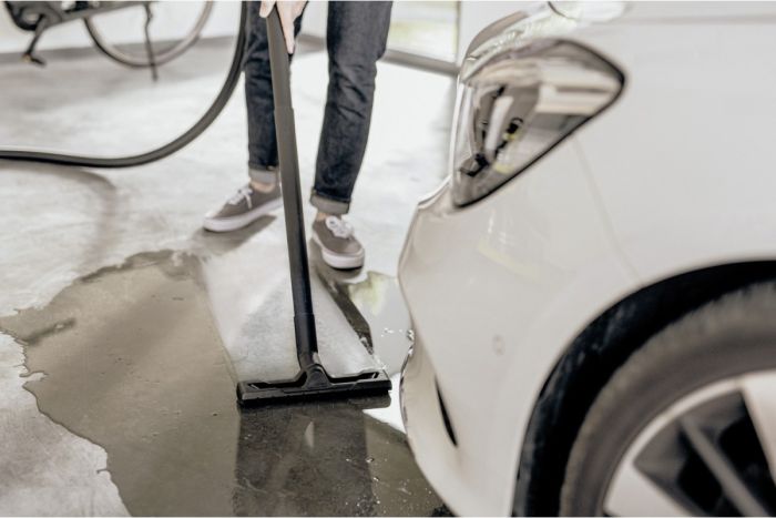 Пылесос профессиональный Karcher WD 4 V-20/5/22, 1000Вт контейнер 20л, 6.8кг