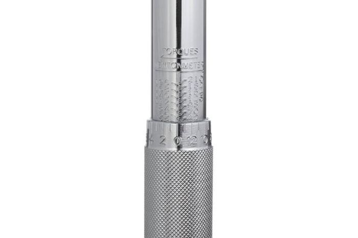 Ключ динамометрический Intertool 1/2" x 28-210 Н/м с переходником 3/8" (XT-9007)