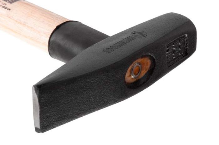 Молоток Intertool 300 г ручка ясень (HT-0252)