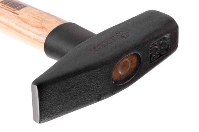 Молоток Intertool 500 г ручка ясень (HT-0254)