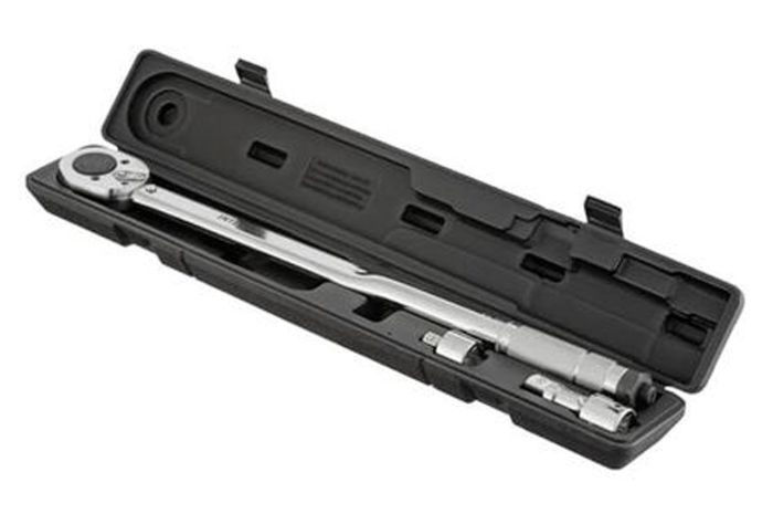 Ключ динамометрический Intertool 3/4" x 70-420 Н/м с переходником 1/2" (XT-9010)