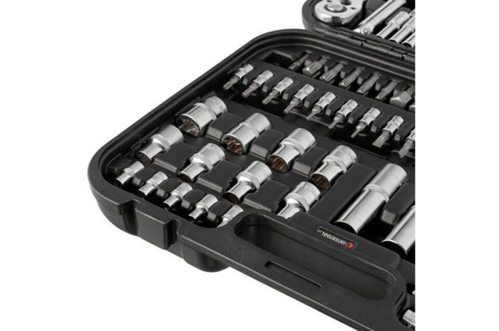 Набор инструмента Intertool 1/4" x 1/2 111 ед. Storm (ET-8111)
