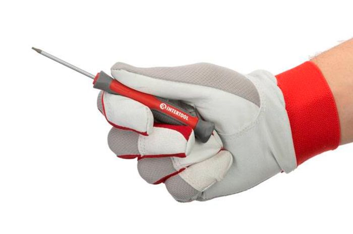 Набір викруток Intertool – PH x SL x S x T з бітами 70 од. (VT-3370)